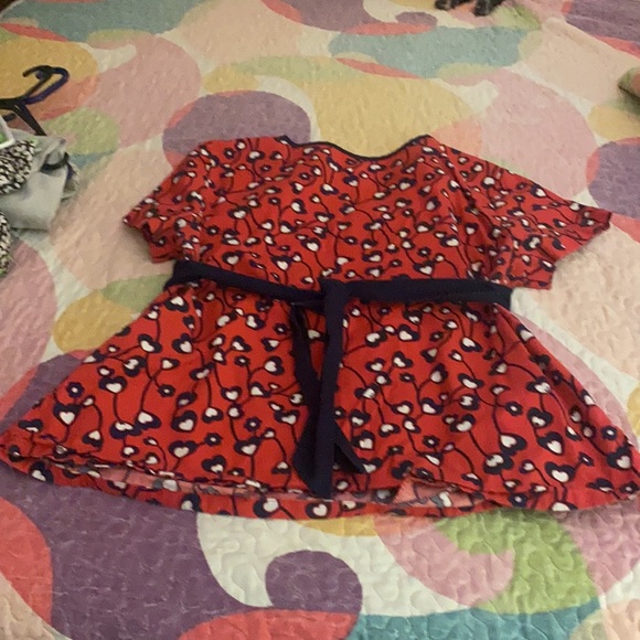 Red and Black Heart scrub top - Picture 4 of 5